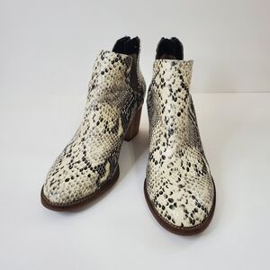 Women's Blondo Waterproof Faux Snakseskin Ankle Booties, Size 9.5